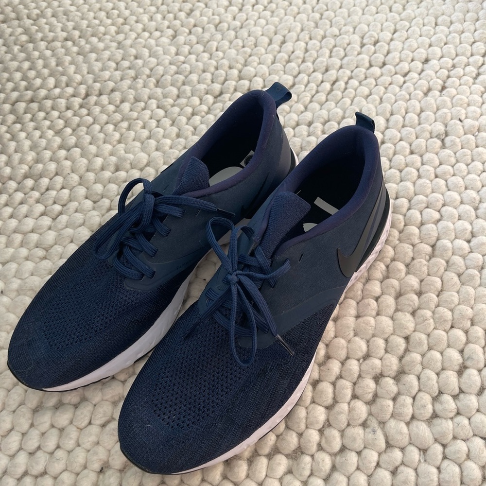 Nike Men's Navy Sneakers